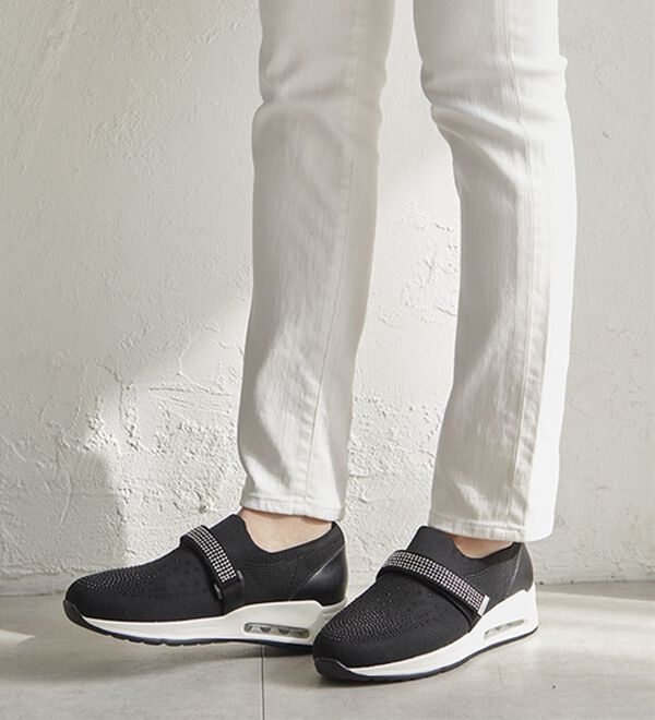 ルフラン（ルフラン）の「ビジュー付４Ｅベルトニットスニーカー（スニーカー）」｜詳細画像