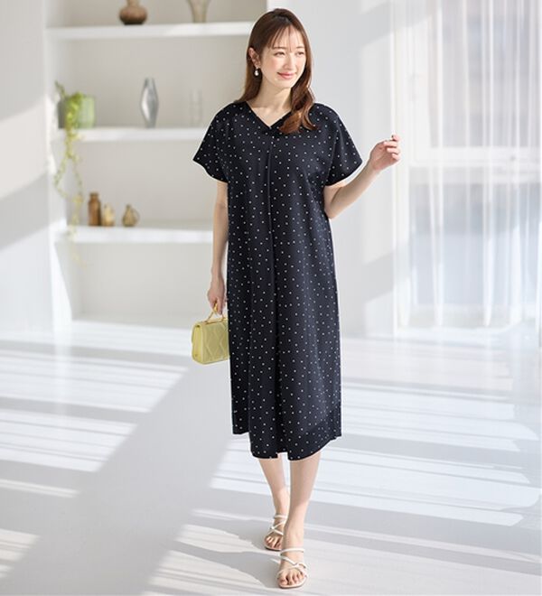 alotta（アロッタ）の「【４つの機能付】ひんやりフロントタックＶネックゆるワンピース（カットソーワンピース）」｜詳細画像