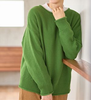 Viola e Viola（ヴィオラ エ ヴィオラ）の「【静電気防止】綿１００％鹿の子編みゆるニット（ニット・セーター）」｜フォレストグリーン