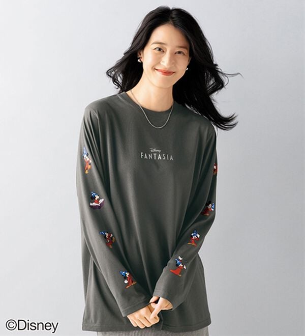 BELLUNA（ベルーナ）の「＜Ｄｉｓｎｅｙ＞【ミッキー】Ｆａｎｔａｓｉａスリーブプリント長袖Ｔシャツ（カットソー）」｜スミクロ