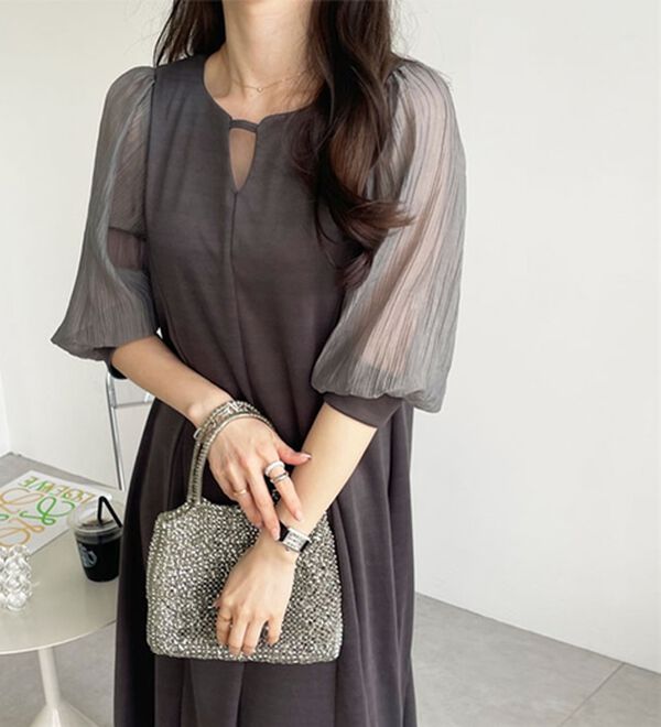 GeeRA（ジーラ）の「袖楊柳シアー美ラインワンピース（カットソーワンピース）」｜詳細画像