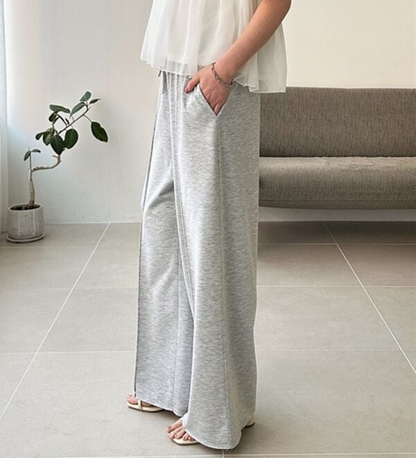 GeeRA（ジーラ）の「とろみイージーワイドピンタックパンツ（フルレングスパンツ）」｜詳細画像