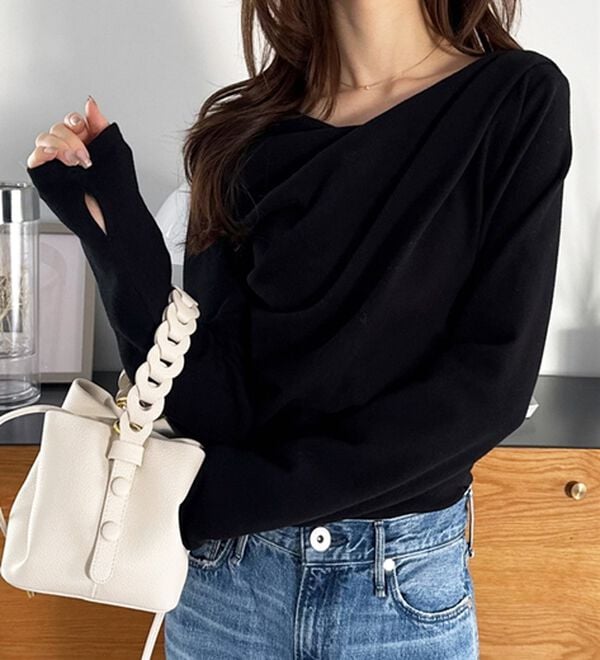 GeeRA（ジーラ）の「ドレープデザインカットソー（カットソー）」｜詳細画像