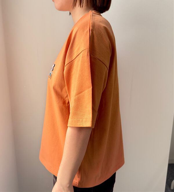 BELLUNA（ベルーナ）の「＜Disney＞【ミッキー】胸元刺しゅうボックスシルエットTシャツ（Tシャツ）」｜詳細画像