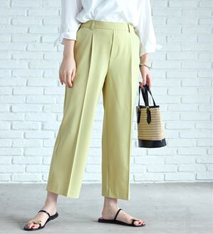 BELLUNA（ベルーナ）の「サラリ美脚見え！タック使いワイドパンツ（ワイドパンツ・ガウチョ）」｜イエロー