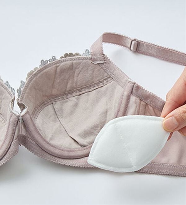 LAVIENNE（ラヴィエンヌ）の「背中美ブラ＆ショーツ（ブラジャー）」｜詳細画像