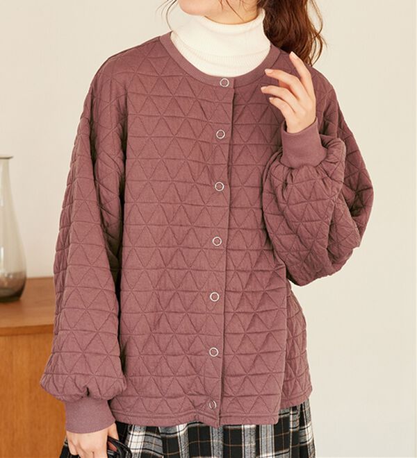 Viola e Viola（ヴィオラ エ ヴィオラ）の「ふかふか三角キルトカーデ（その他カーディガン）」｜ダスティピンク