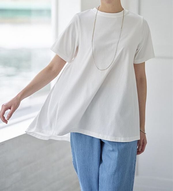 BELLUNA（ベルーナ）の「【汗ジミ対策】＜エアリーアイスコットン＞バック切替フレアーＴシャツ（Tシャツ）」｜詳細画像