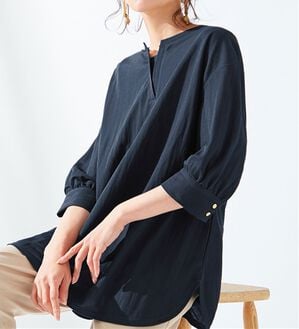 alotta（アロッタ）の「【接触冷感】６分袖衿フェイク裾ラウンドチュニック（チュニック）」｜ネイビー