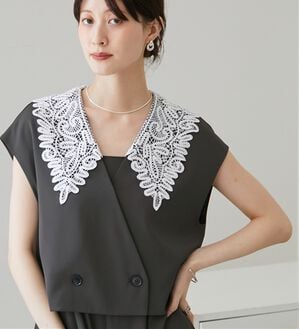 RANAN（ラナン）の「レースカラーセットアップパンツドレス（パンツスーツ）」｜チャコール