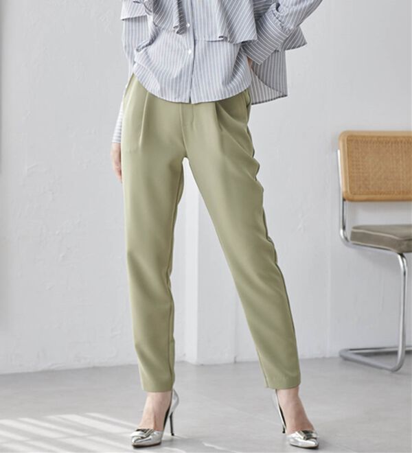 RANAN（ラナン）の「【選べる股下】美脚シルエットタックパンツ（股下６１・６５ｃｍ）（フルレングスパンツ）」｜詳細画像