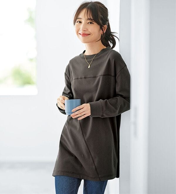 BELLUNA（ベルーナ）の「【快適Ｌａｂ．】ふんわりピーチ起毛切替チュニック（チュニック）」｜チャコール