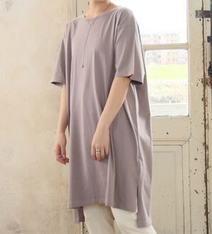 A HAPPY MARILYN（アハッピーマリリン）の「【Ｌ～１０Ｌ】選べる２丈！綿１００％ストンと楽ちん！着心地さらりゆるＴワンピース＆チュニック（チュニック）」｜グレイッシュモカ