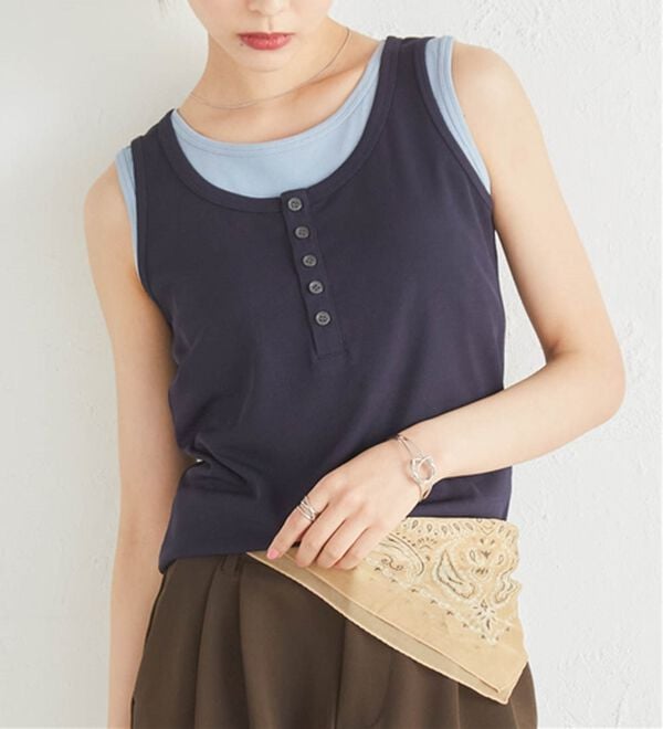 RANAN（ラナン）の「カップ付きレイヤードヘンリーネックタンクトップ（カットソー）」｜詳細画像