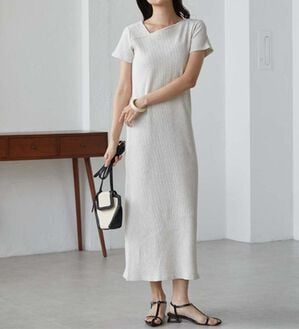 RANAN（ラナン）の「アシメネックハーフスリーブリブワンピース（その他ワンピース）」｜オートミール