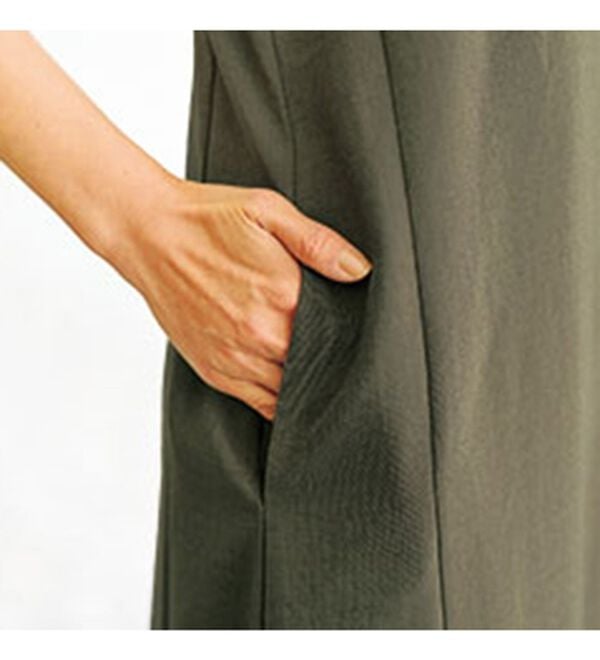 BELLUNA（ベルーナ）の「サラリ麻調素材Ｖネックジャンパードレス（ジャンパースカート）」｜詳細画像