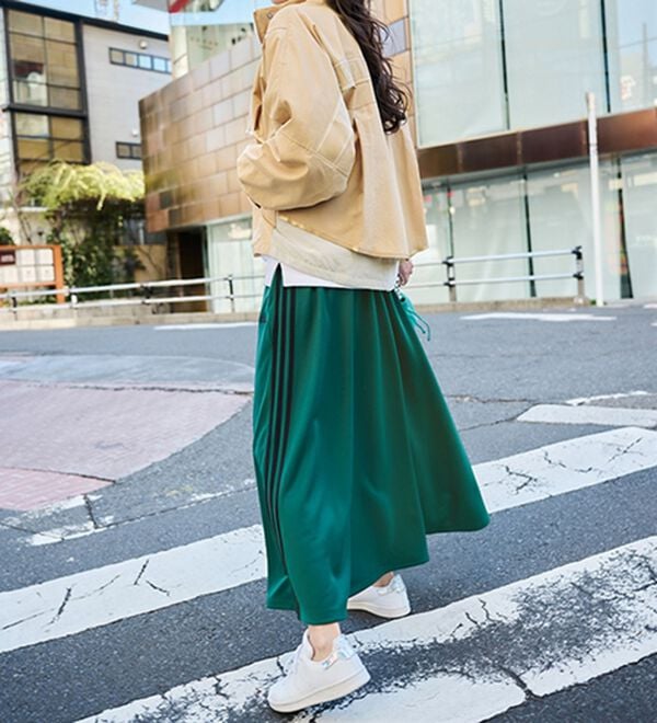 RANAN（ラナン）の「＜ａｄｉｄａｓ＞Ｗ　ＷＯＲＤ　ウーブンジャケット（ブルゾン）」｜詳細画像