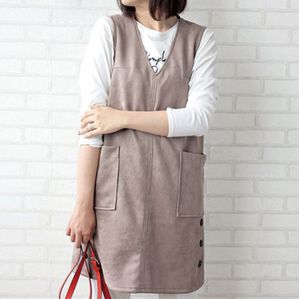 BELLUNA（ベルーナ）の「スエード調素材ボタン使いジャンパードレス（チュニック）」｜ピンクベージュ