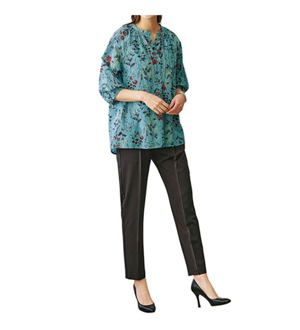 BELLUNA（ベルーナ）の「ドビー素材花柄プリントブラウス（ブラウス）」｜詳細画像