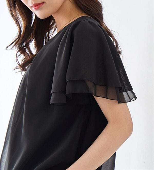 alotta（アロッタ）の「【５つの機能付】ひんやり！インナー付きフリル袖シフォンタックブラウス（ブラウス）」｜詳細画像