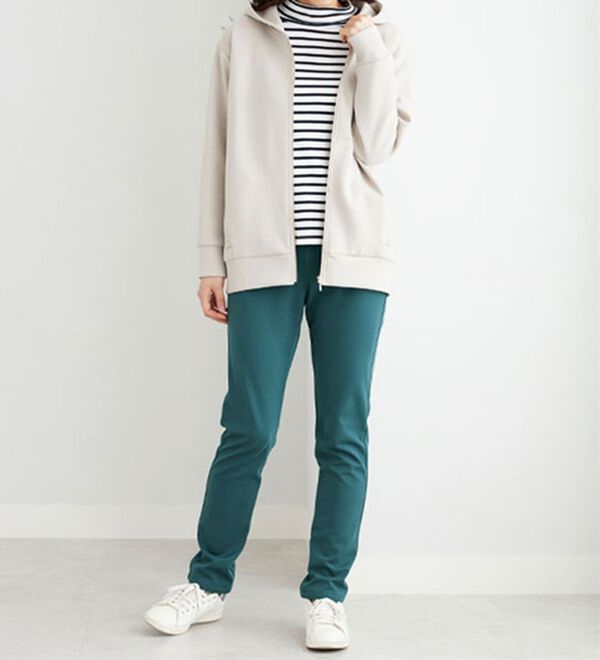 BELLUNA（ベルーナ）の「防風&times;ストレッチ素材ストレートパンツ（フルレングスパンツ）」｜詳細画像