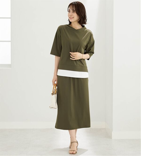 BELLUNA（ベルーナ）の「【セットアップ】重ね着風プルオーバー＆スカートセット（アンサンブル）」｜詳細画像