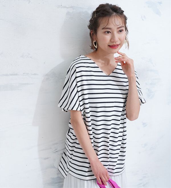 A HAPPY MARILYN（アハッピーマリリン）の「【麗シルエット】綿１００％ うしろ姿スッキリ 前後Ｖネック Ｔシャツ（Tシャツ）」｜詳細画像