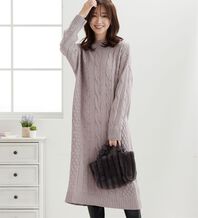 BELLUNA（ベルーナ）の「ケーブル柄ロング丈ニットワンピース（ニットワンピース）」