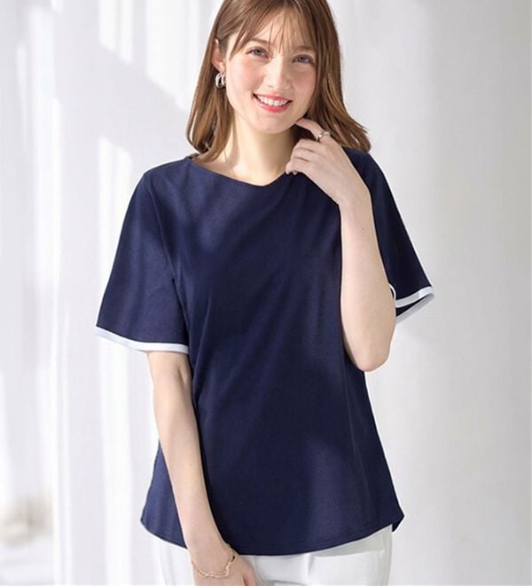 alotta（アロッタ）の「【接触冷感】配色フレアスリーブトップス（カットソー）」｜ネイビー