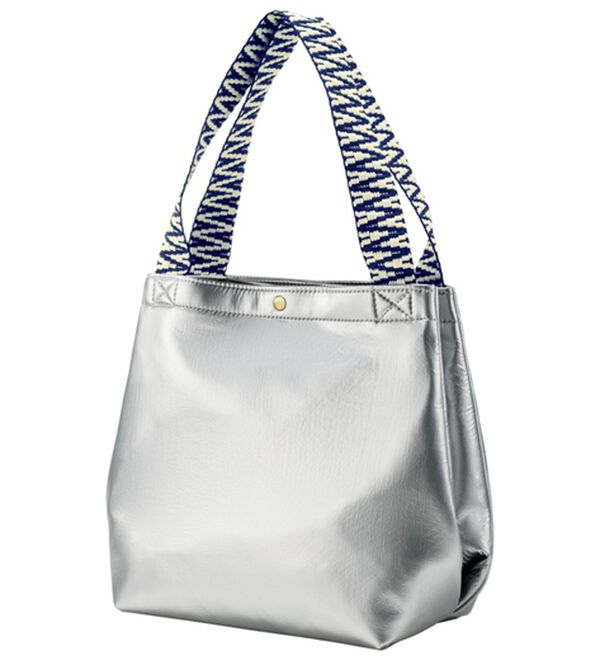 BELLUNA（ベルーナ）の「シャイニー素材のお洒落柄ハンドル手提げ（ハンドバッグ）」｜シルバー