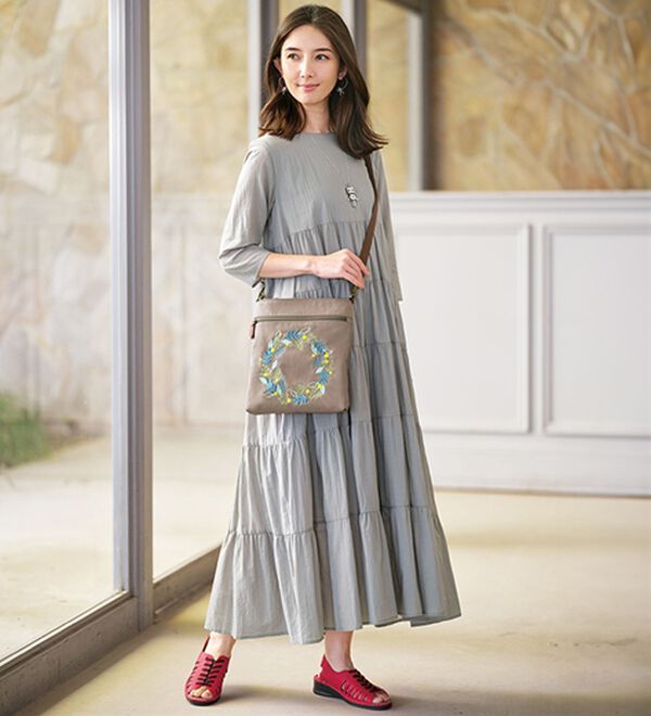 BELLUNA（ベルーナ）の「めちゃ柔らか幅広バックバンドサンダル（サンダル・ミュール）」｜詳細画像