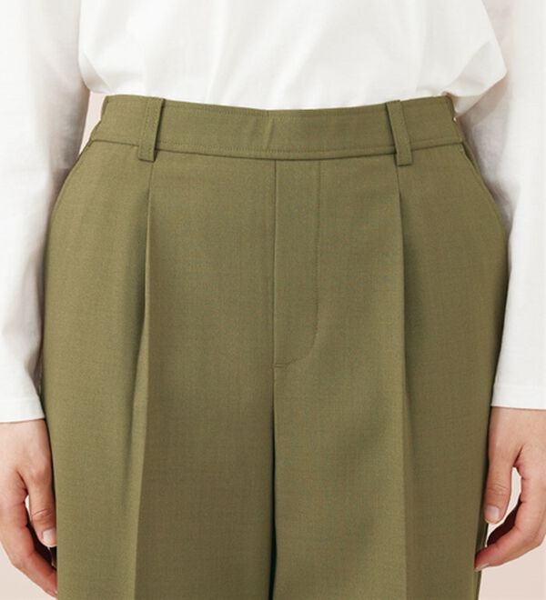BELLUNA（ベルーナ）の「サラリ美脚見え！タック使いワイドパンツ（ワイドパンツ・ガウチョ）」｜詳細画像