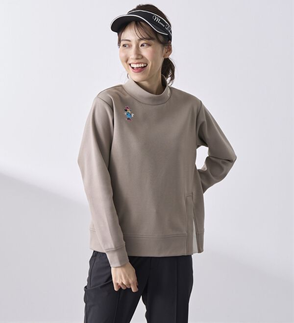 BELLUNA（ベルーナ）の「【Ｄｉｓｎｅｙ／ＦＩＬＡ】ダンボールニットスリットプルオーバー（カットソー）」｜詳細画像