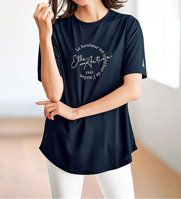 BELLUNA（ベルーナ）の「＜ＥＬＬＥ　Ａｃｔｉｖｅ＞裏メッシュ裾ラウンドチュニック（チュニック）」｜ネイビー