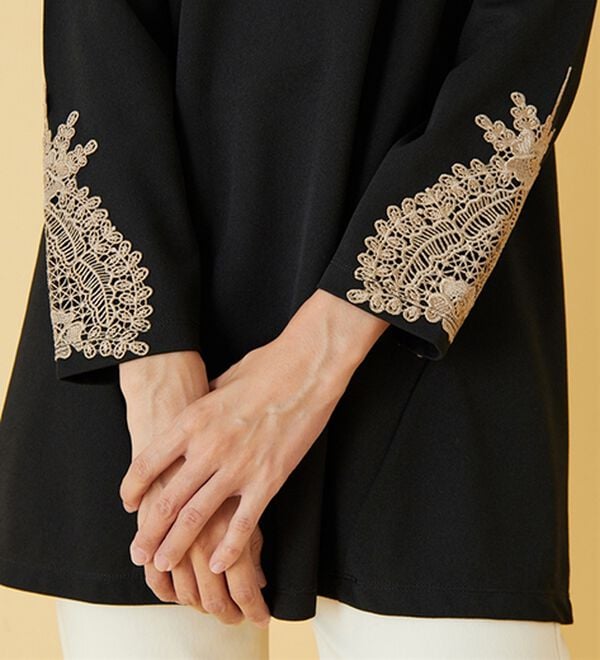 BELLUNA（ベルーナ）の「配色レース使い華やかチュニック（チュニック）」｜詳細画像