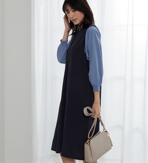 BELLUNA（ベルーナ）の「ヘンリーネック袖切替デザインワンピース（その他ワンピース）」｜ネイビー系
