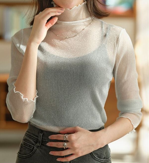 YU'NOW（ユナウ）の「カップ付クロップドバッククロスキャミソール（ブラトップ・カップ付きインナー）」｜詳細画像