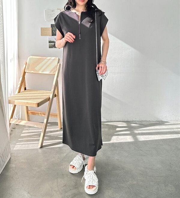 GeeRA（ジーラ）の「前後２ＷＡＹハーフジップＩラインワンピース（カットソーワンピース）」｜詳細画像