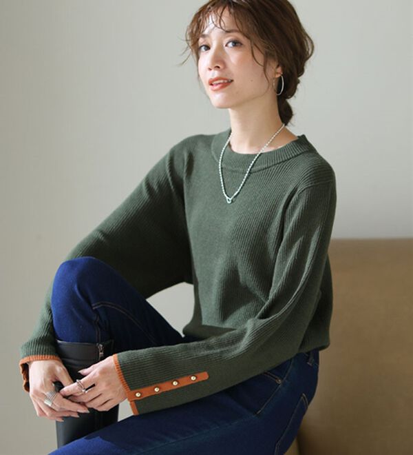 A HAPPY MARILYN（アハッピーマリリン）の「【Ｌ～８Ｌ】フィットしすぎない！もっちりリブ 配色美人着回し 袖ボタンニット（ニット・セーター）」｜詳細画像