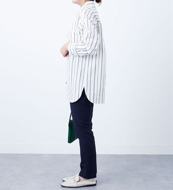 BELLUNA（ベルーナ）の「＜ＳＯＬＯＴＥＸ　Ｒ＞パールボタンチュニック（シャツ）」｜詳細画像