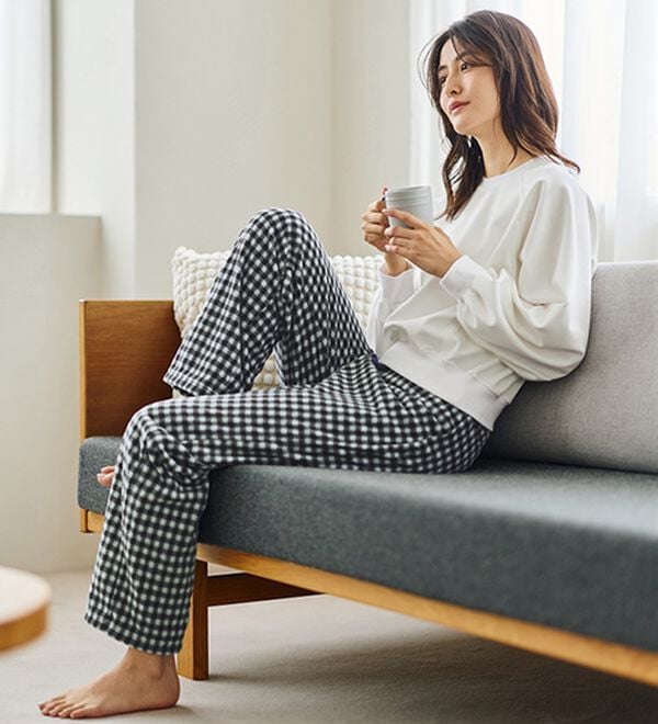 LAVIENNE（ラヴィエンヌ）の「肌側綿１００％あったかフリースボトム（その他パンツ）」｜詳細画像