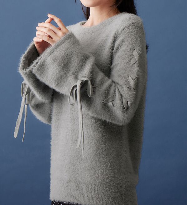 alotta（アロッタ）の「レースアップフレアー袖シャギーニット（ニット・セーター）」｜詳細画像