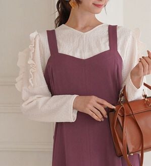 A HAPPY MARILYN（アハッピーマリリン）の「【Ｌ～６Ｌ】【ＭａｒｉｌｙｎＳｗｅｅｔ】体型別フェミニン 肩フリルＶネックカットプルオーバー（カットソー）」｜オフホワイト