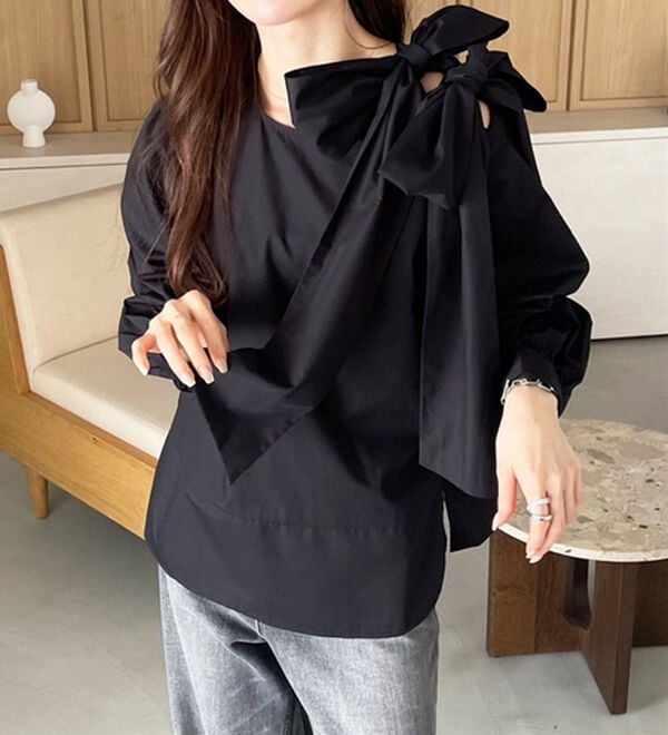 GeeRA（ジーラ）の「【YOUING.】ショルダーリボンブラウス（ブラウス）」｜詳細画像