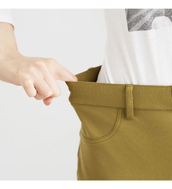 BELLUNA（ベルーナ）の「防風&times;ストレッチ素材ストレートパンツ（フルレングスパンツ）」｜詳細画像