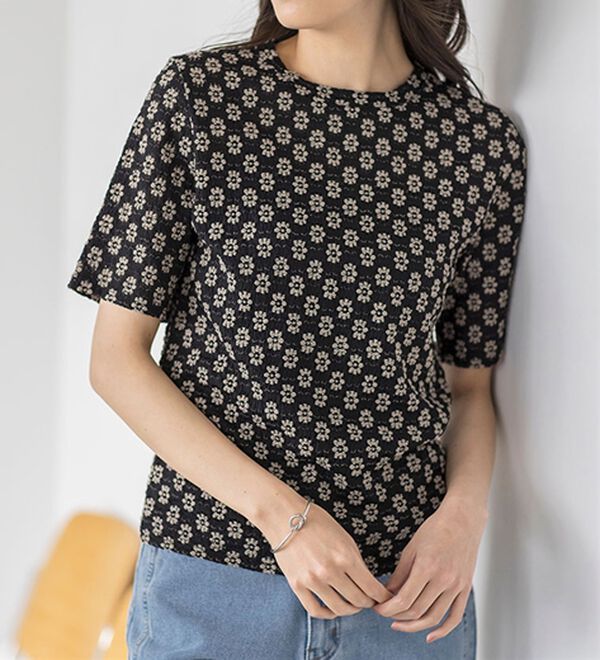 RANAN（ラナン）の「フラワーストレッチレースT（Tシャツ）」｜モノトーン系
