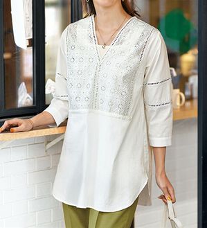BELLUNA（ベルーナ）の「お食事会に頼れる一枚レース切替ブラウス（チュニック）」｜オフ白