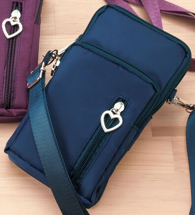 「はっ水加工の多機能携帯ポーチ（ポーチ）」