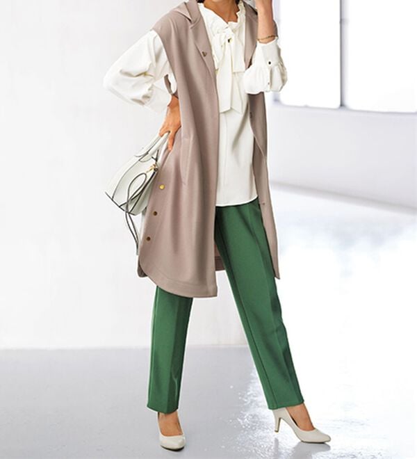 BELLUNA（ベルーナ）の「柔らかとろみ素材裾ボタンロングジレ（ジレ）」｜詳細画像