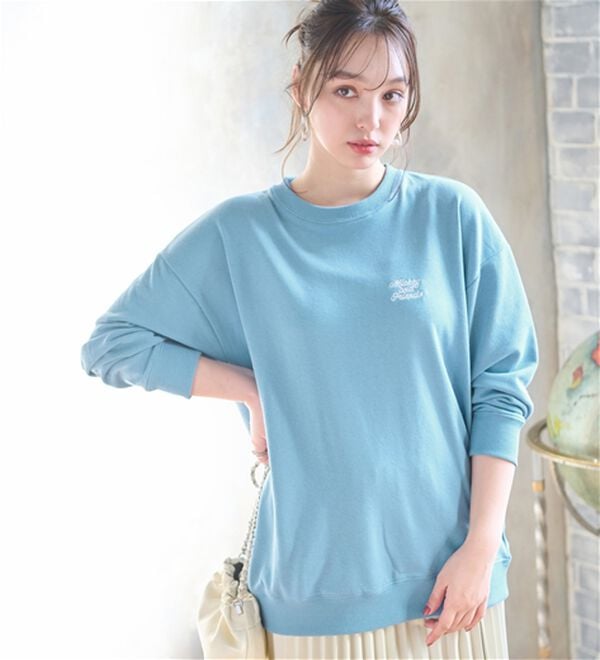 BELLUNA（ベルーナ）の「＜Ｄｉｓｎｅｙ＞【ミッキー＆フレンズ】バックプリントトレーナー（トレーナー・スウェット）」｜詳細画像